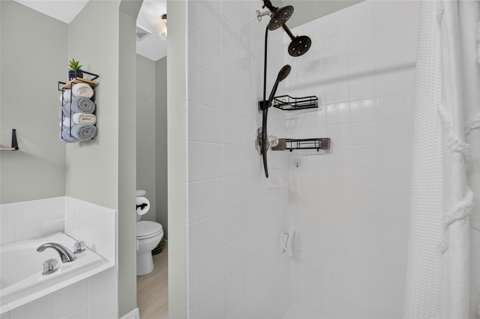 7629 DEVONBRIDGE GARDEN WAY — photo 18