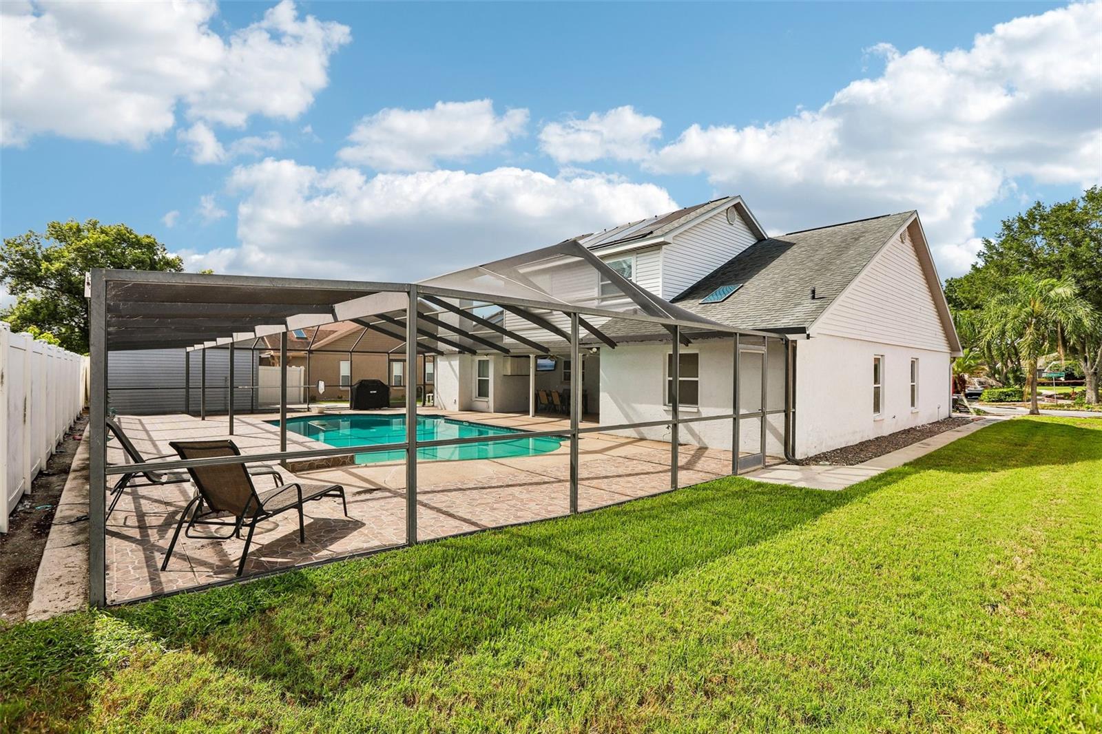 1424 DUMONT DR — photo 40
