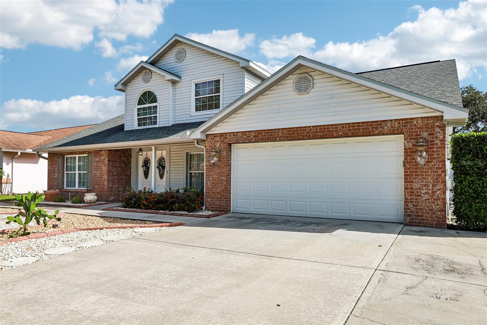 1424 DUMONT DR — photo 4