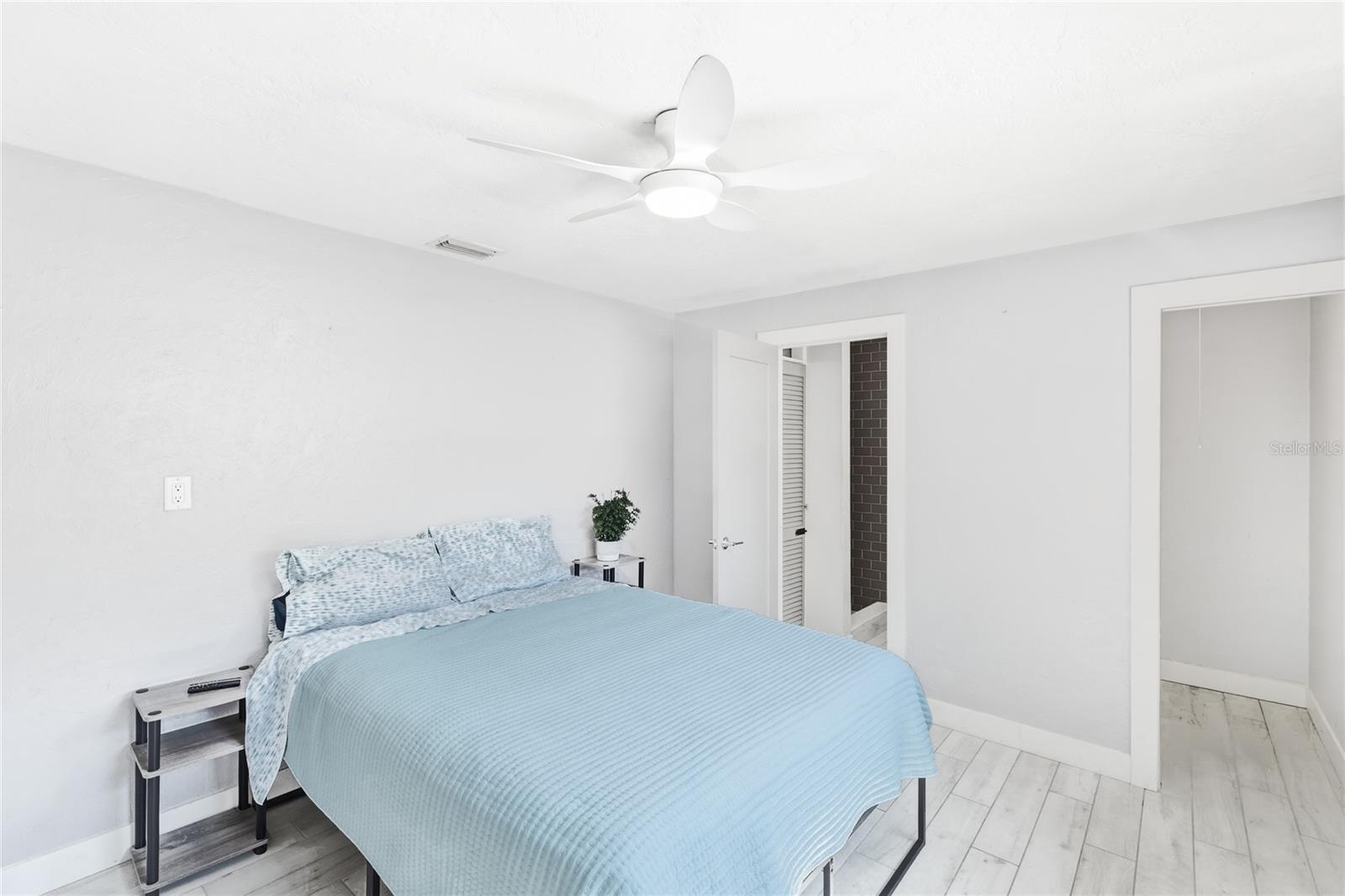 5320 MOELLER AVE — photo 16