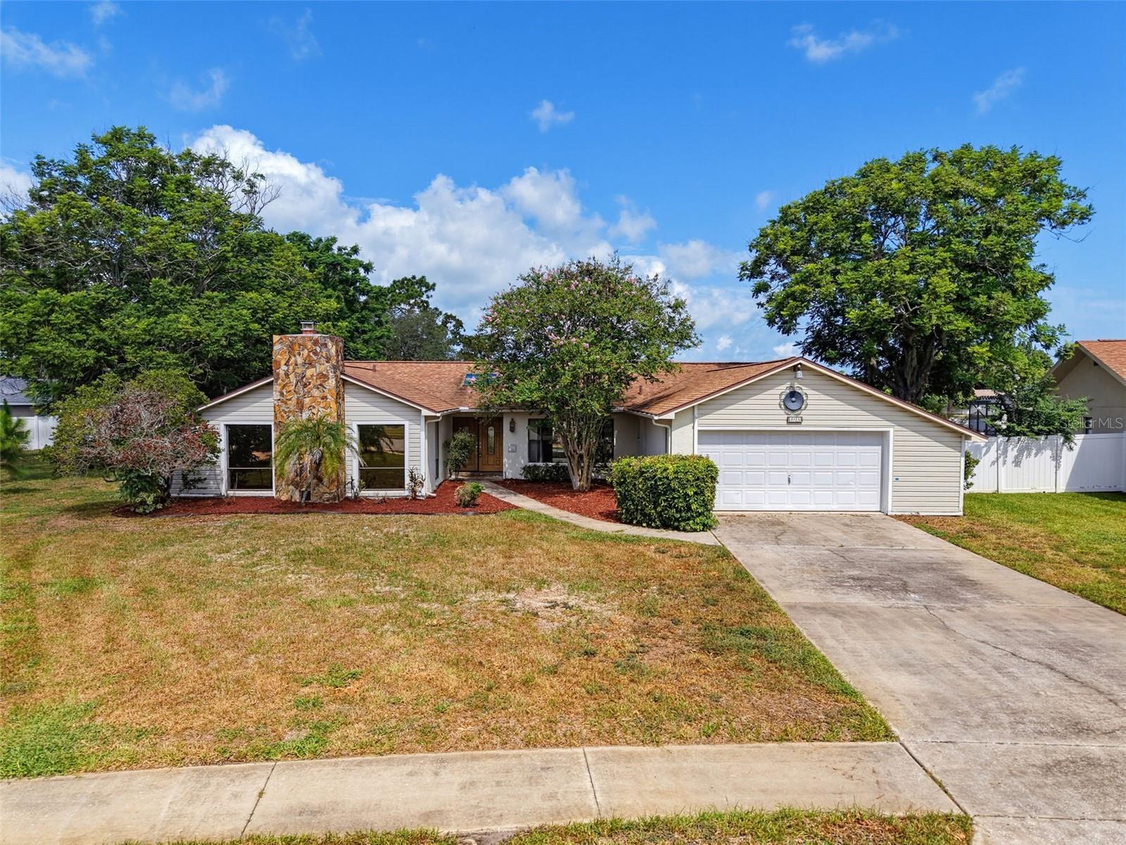 13241 HILLWOOD CIR — photo 3