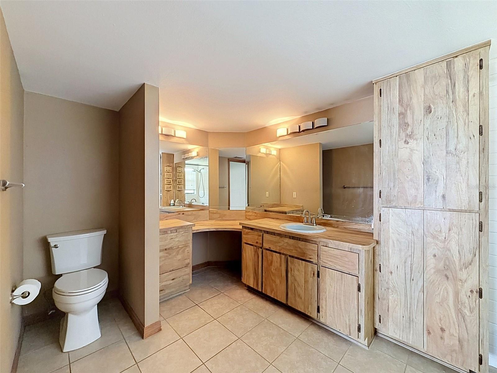 13241 HILLWOOD CIR — photo 21
