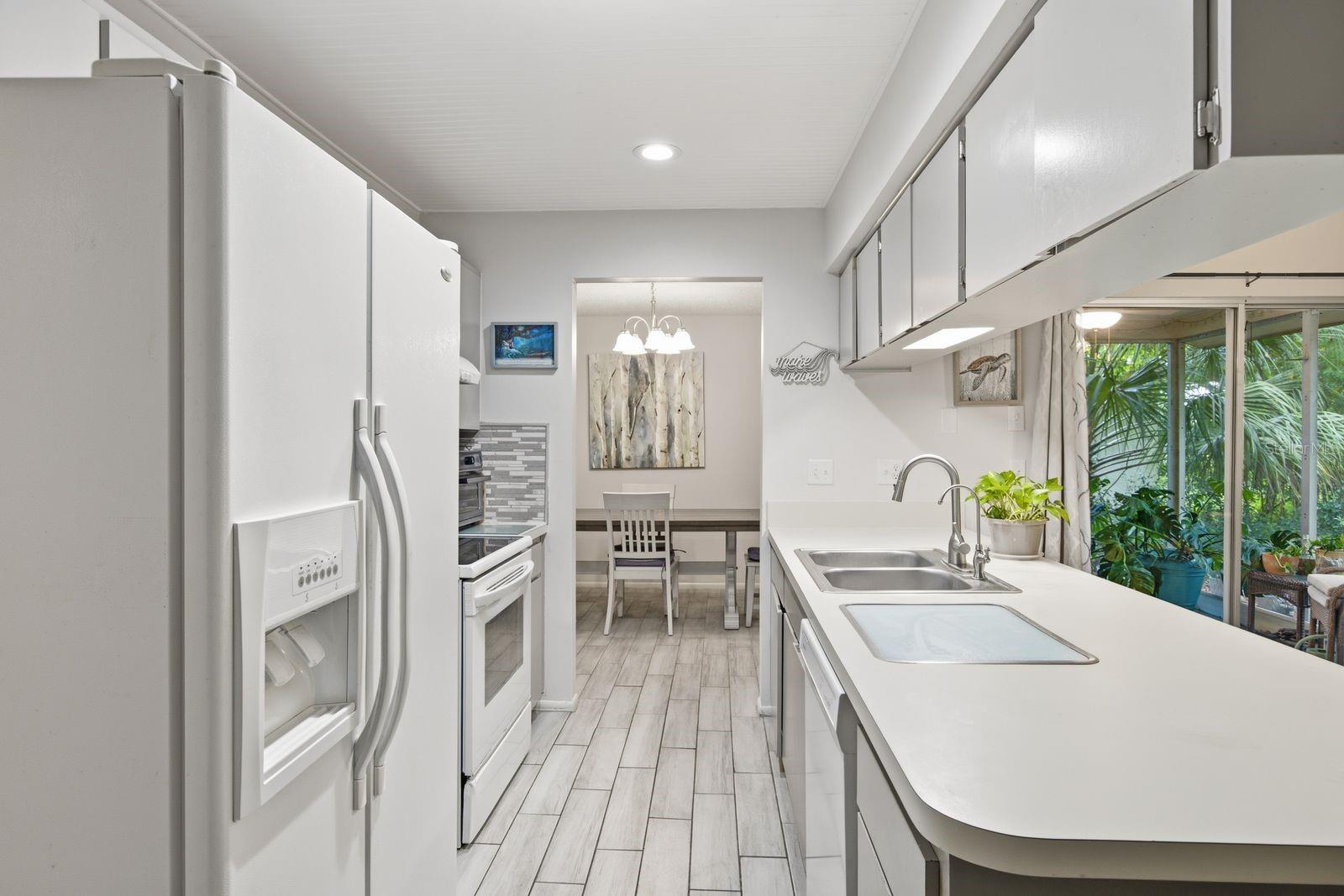 10624 ENCINO CT — photo 4
