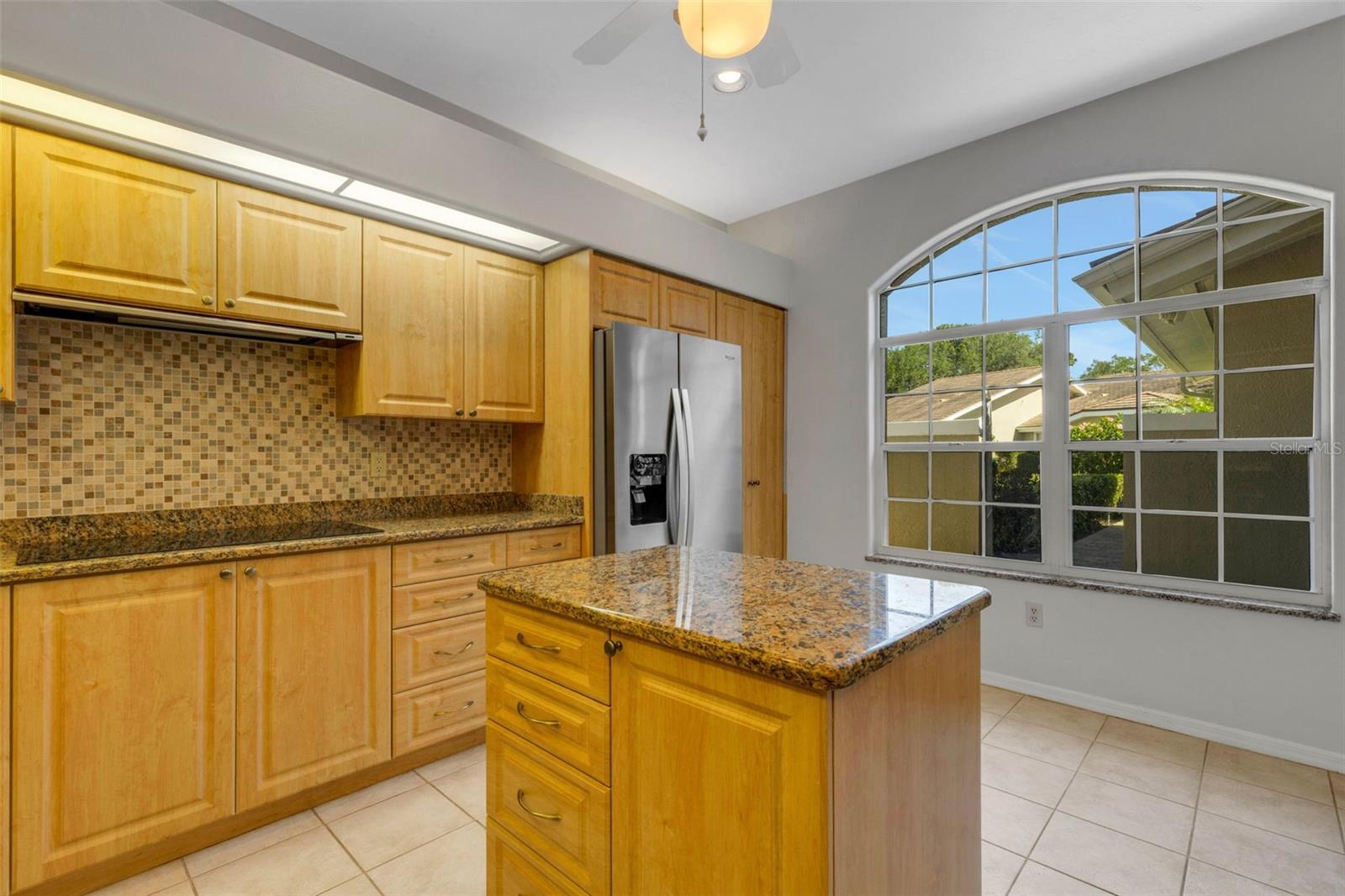 4044 PENSHURST PARK — photo 40