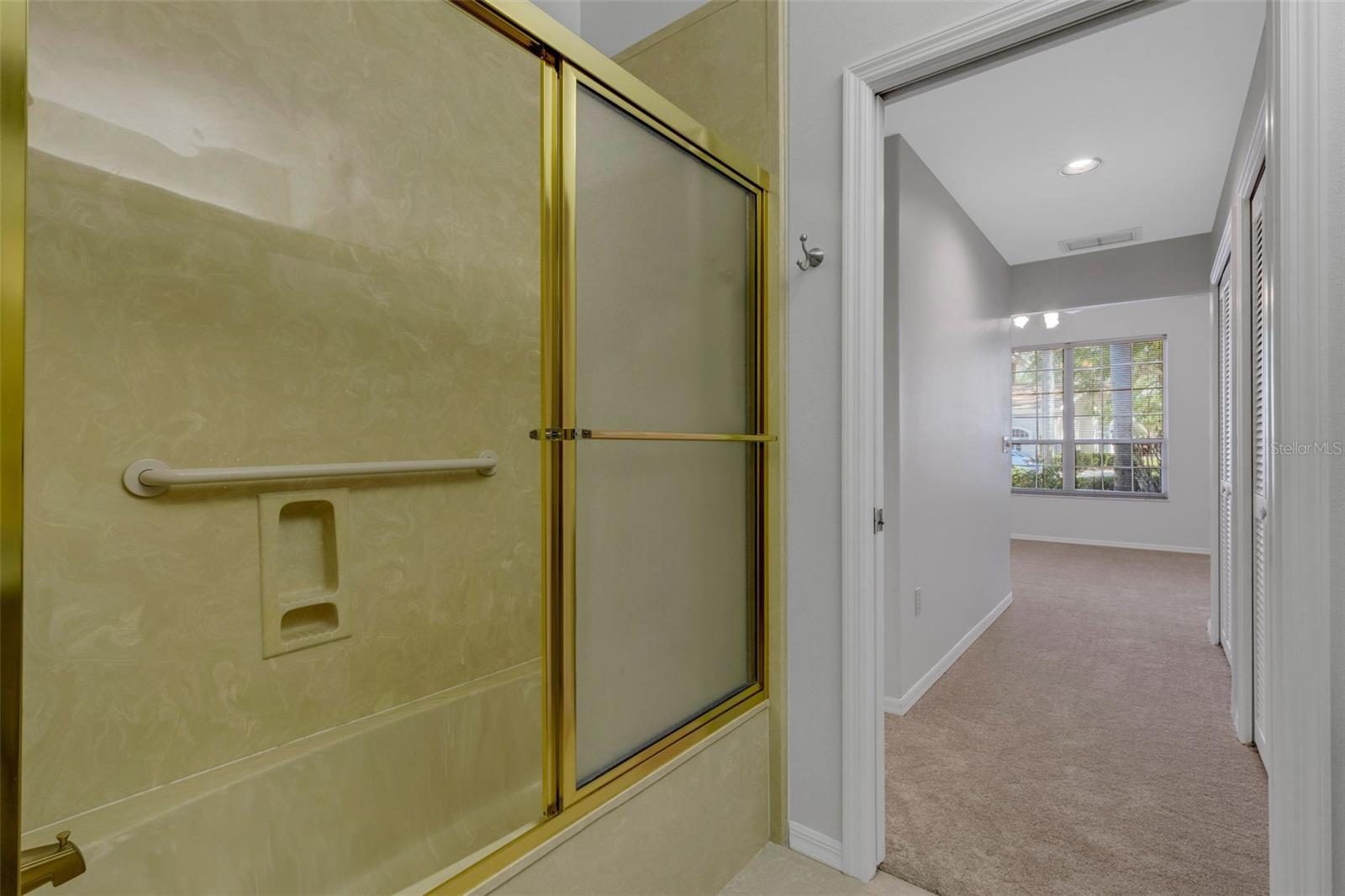 4044 PENSHURST PARK — photo 16
