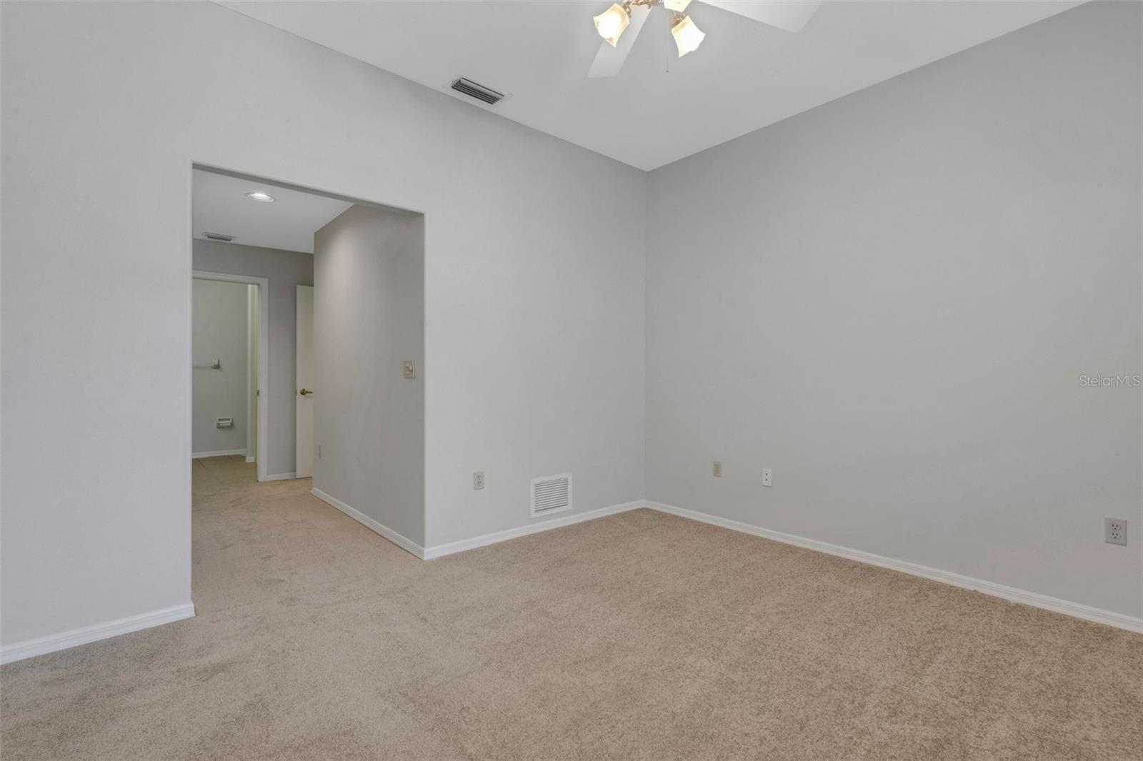 4044 PENSHURST PARK — photo 13