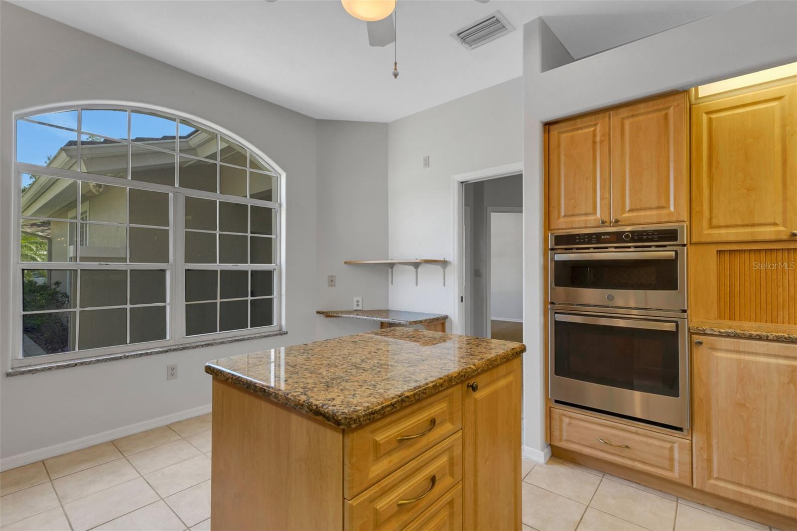 4044 PENSHURST PARK — photo 41