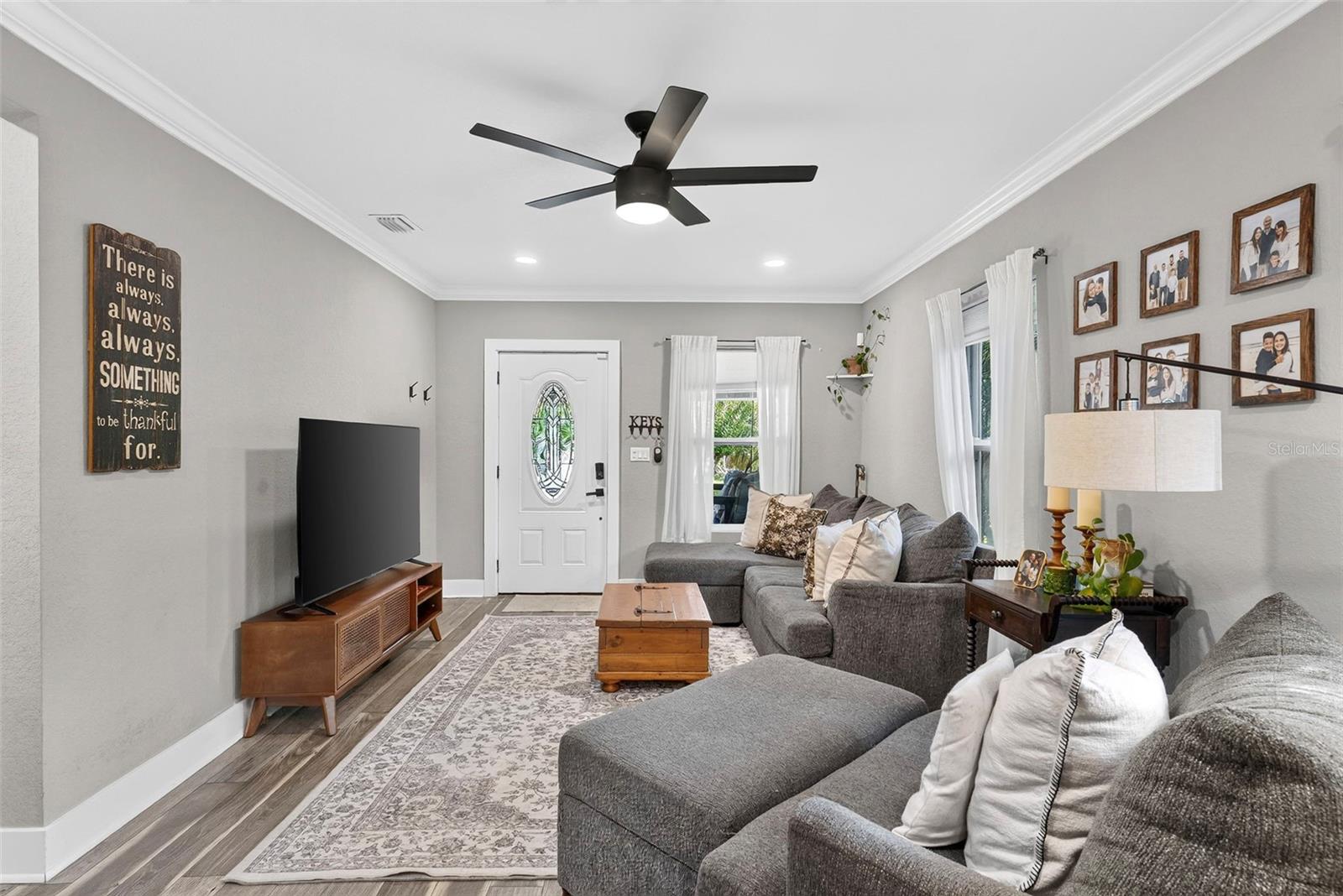 1015 E CRAWFORD ST — photo 8