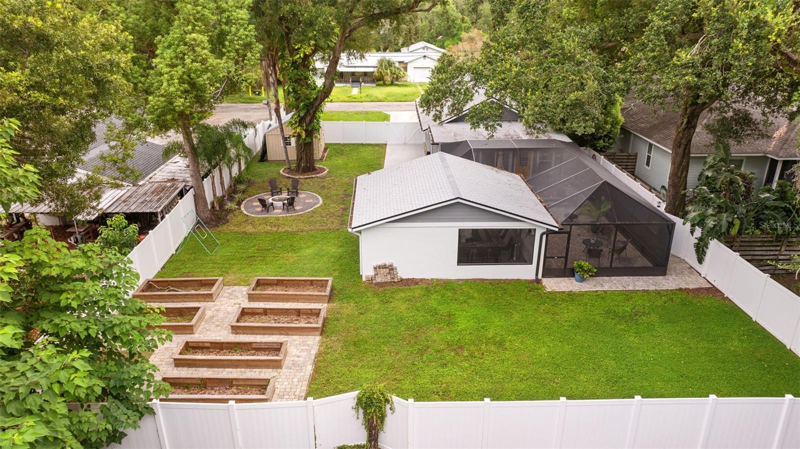 1015 E CRAWFORD ST — photo 34