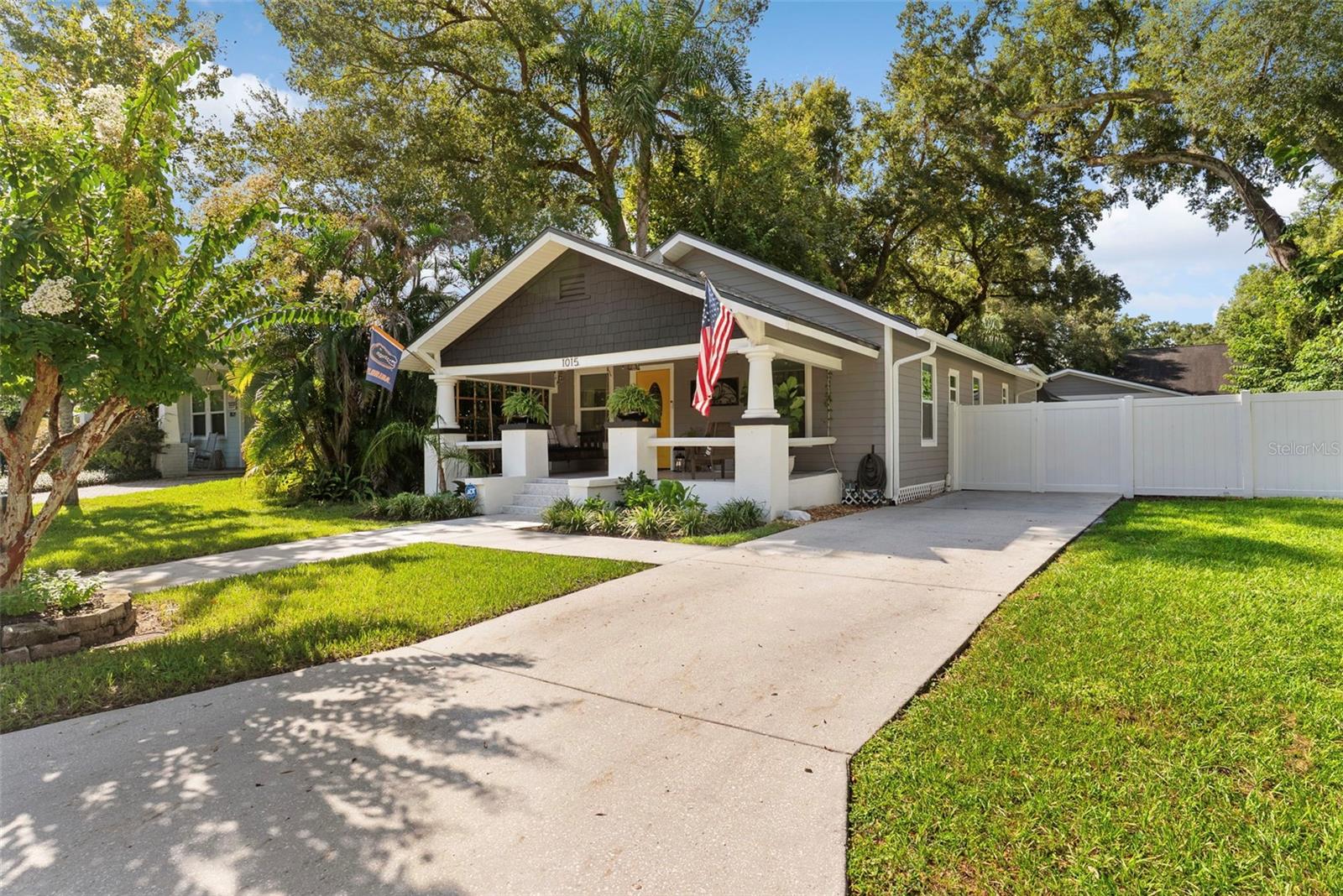 1015 E CRAWFORD ST — photo 2
