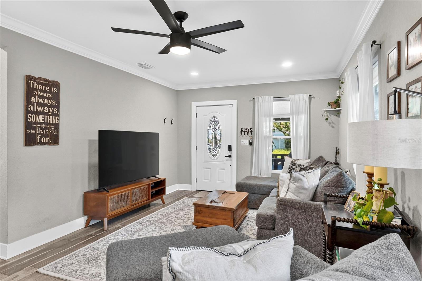 1015 E CRAWFORD ST — photo 9