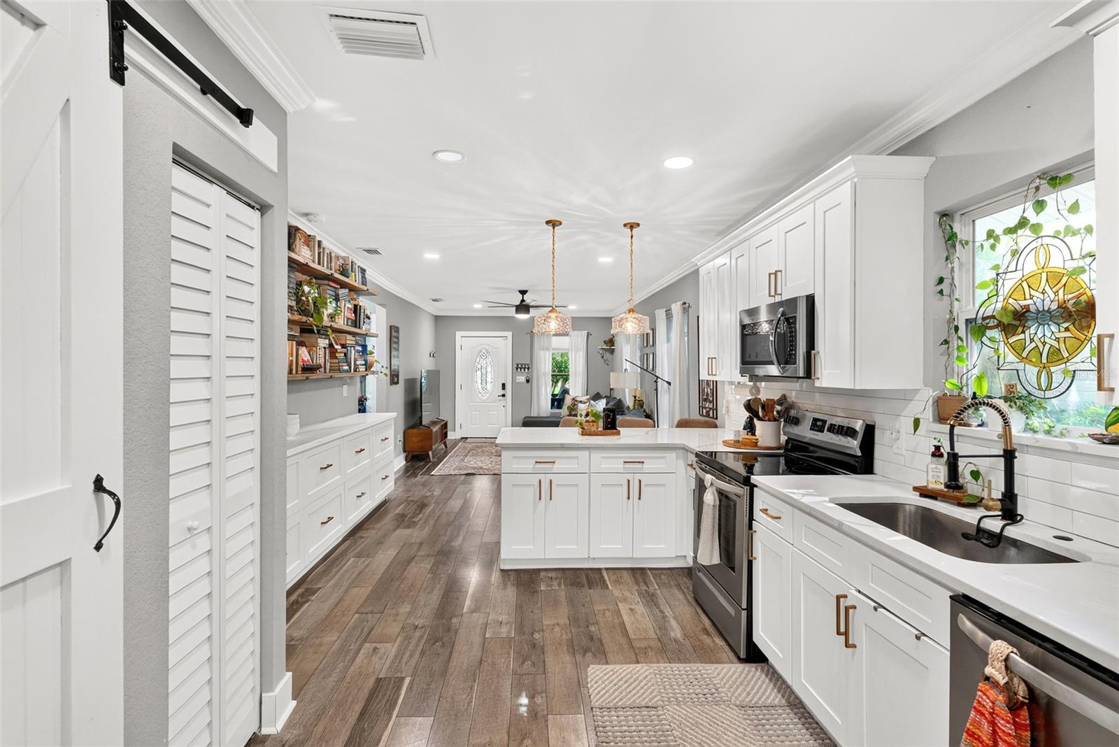 1015 E CRAWFORD ST — photo 12