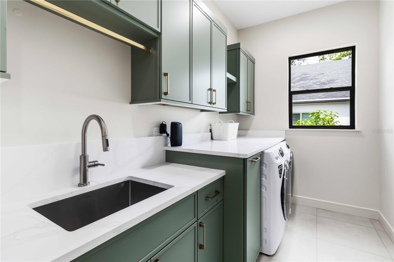 104 S MAKI RD — photo 30