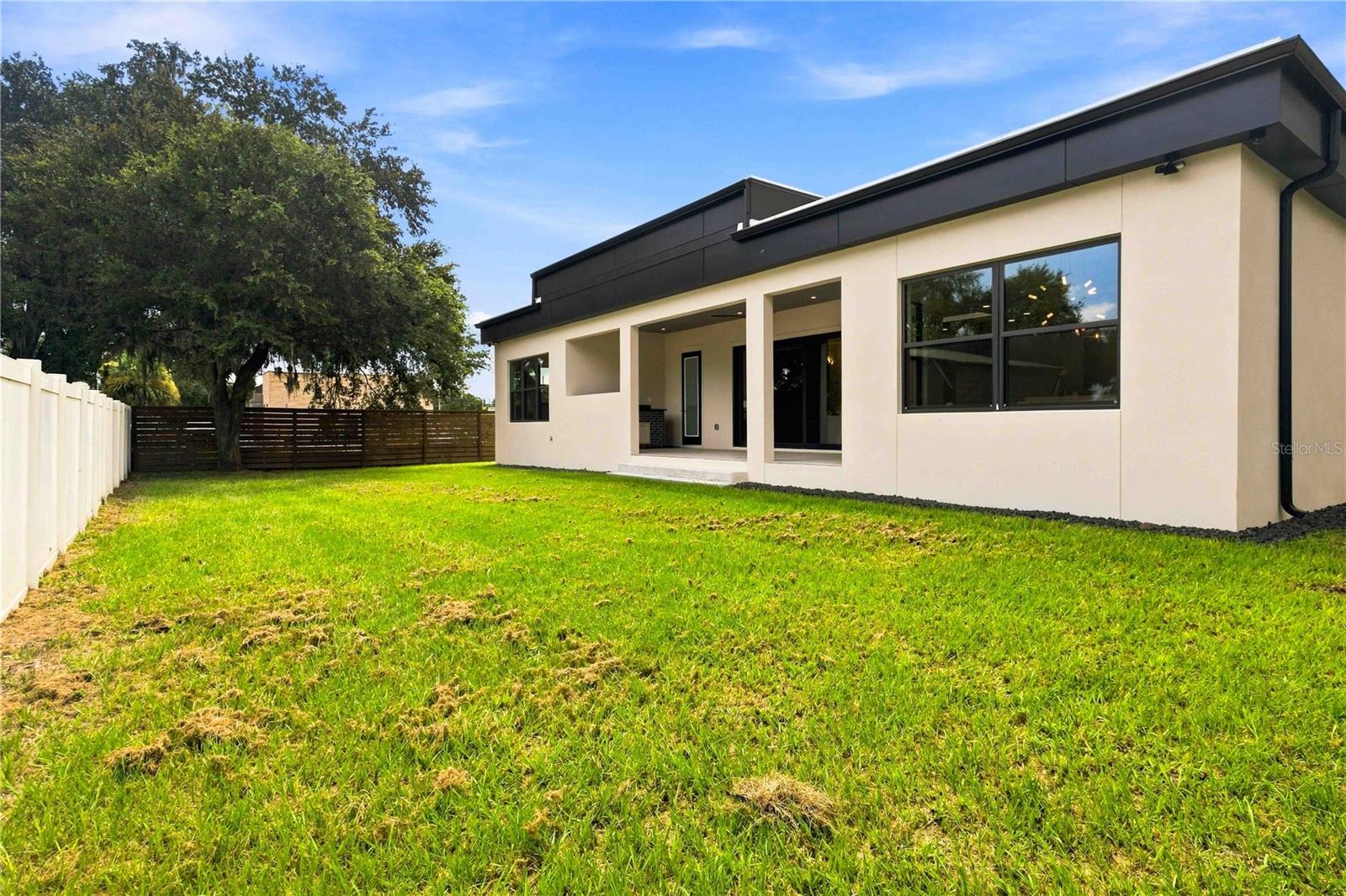 104 S MAKI RD — photo 35