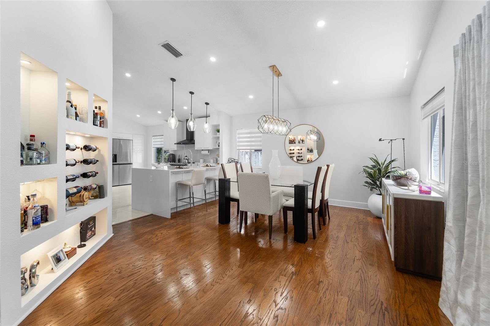 9720 FREDERICKSBURG RD — photo 8
