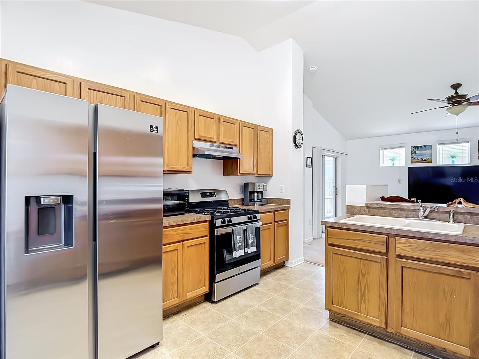 24443 SUMMER WIND CT — photo 12