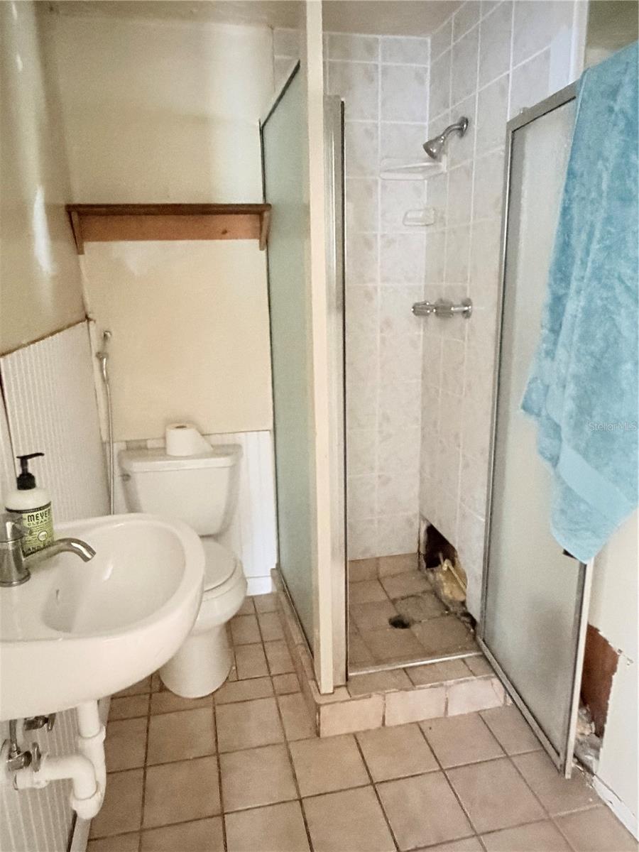 902 HIGHLAND ST ST — photo 17