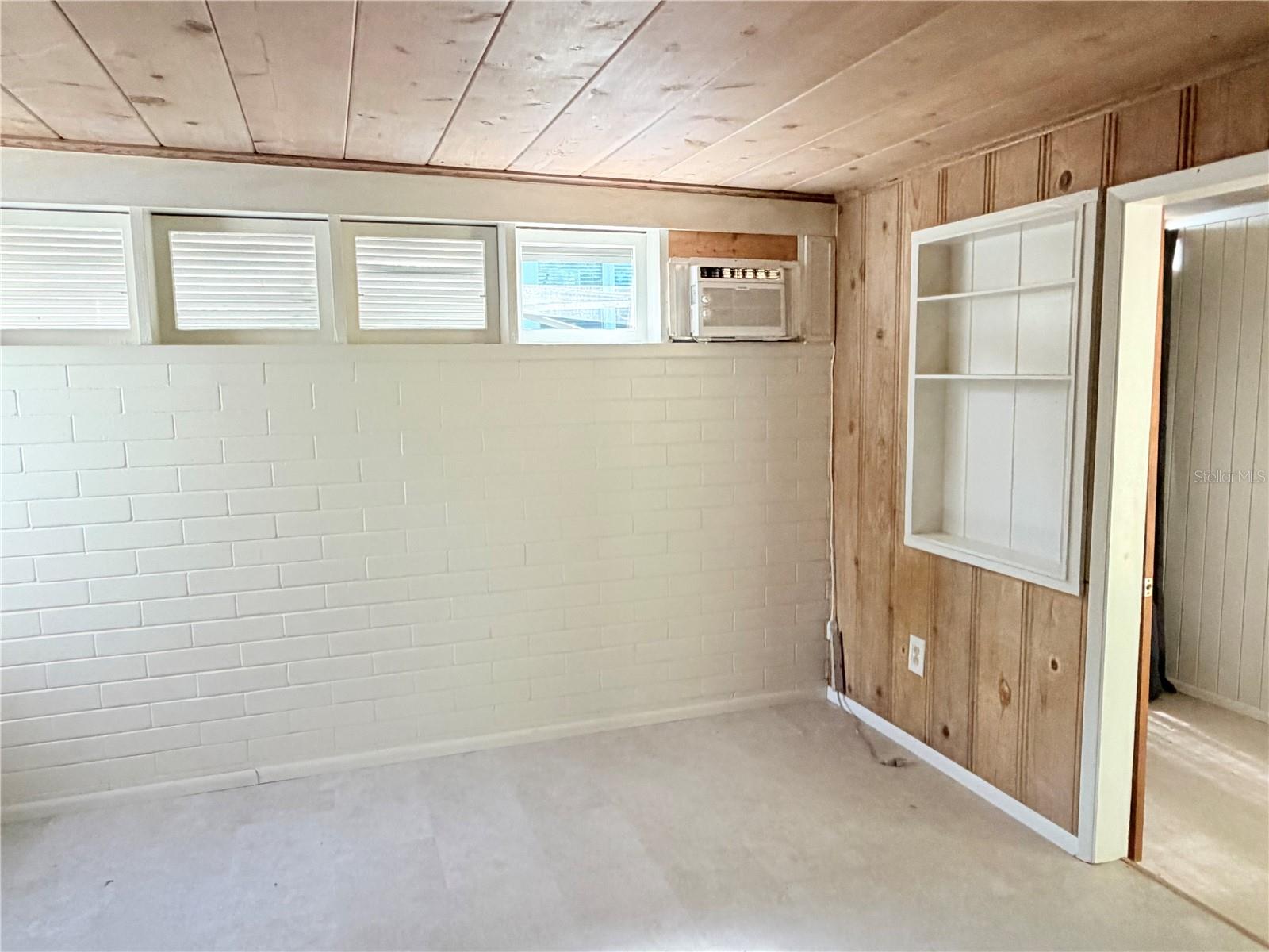 902 HIGHLAND ST ST — photo 4