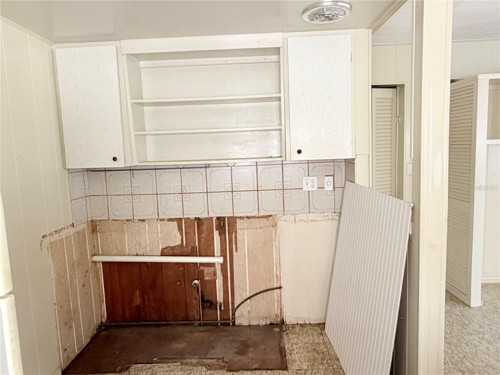 902 HIGHLAND ST ST — photo 2