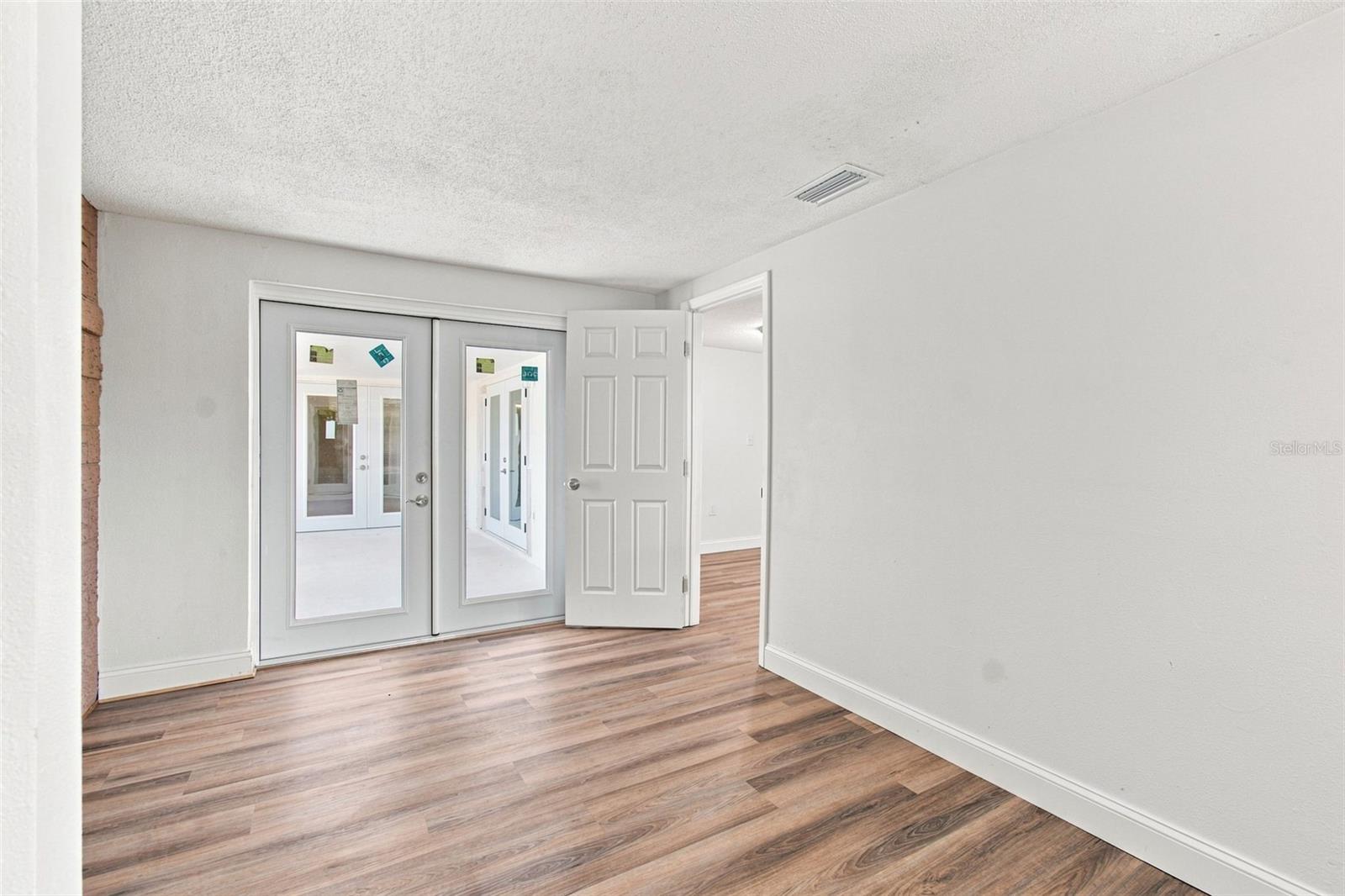 7025 WESTCOTT DR — photo 23