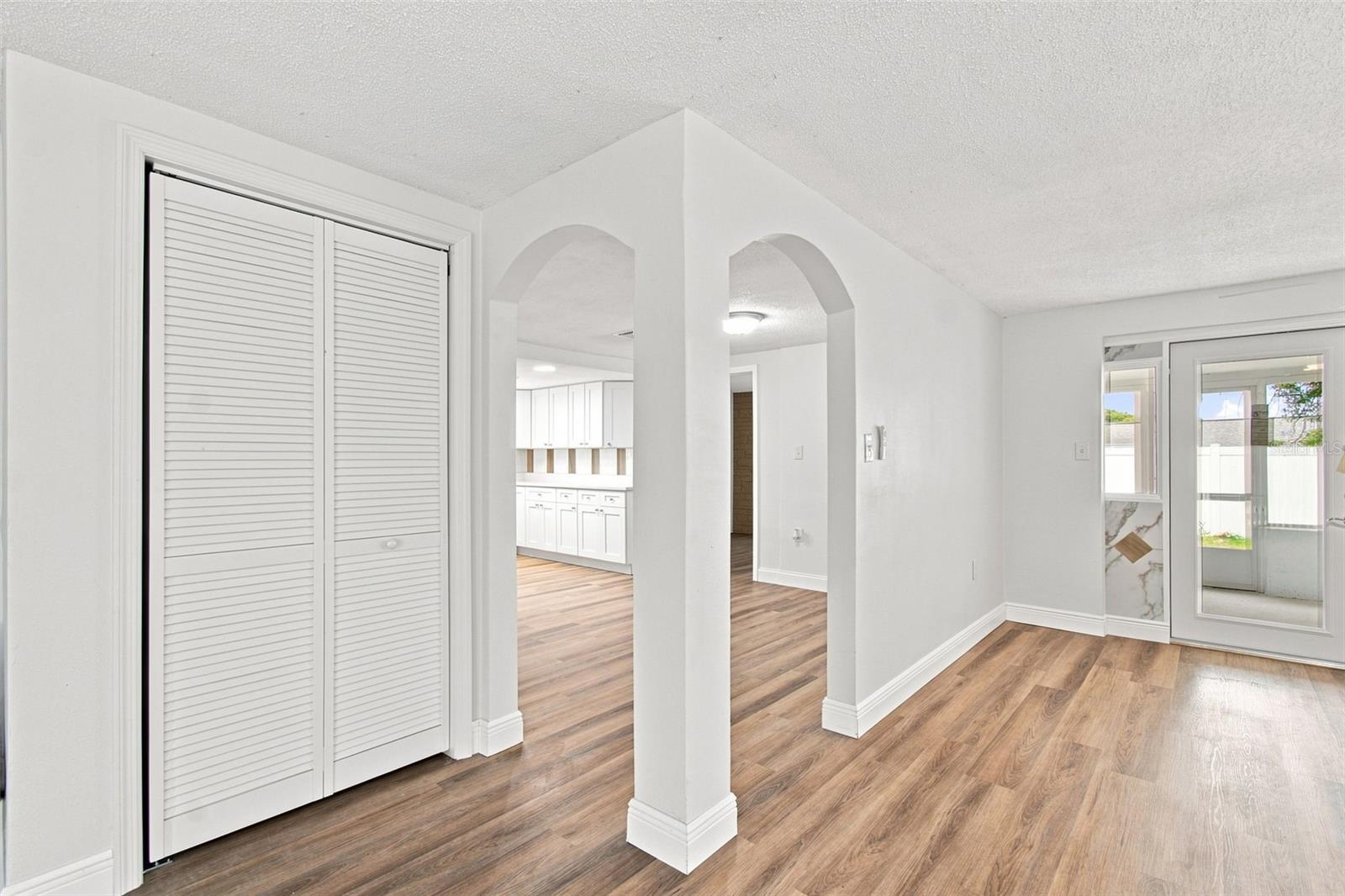7025 WESTCOTT DR — photo 11