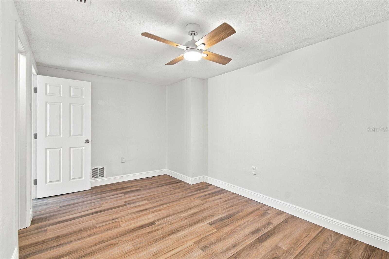 7025 WESTCOTT DR — photo 33