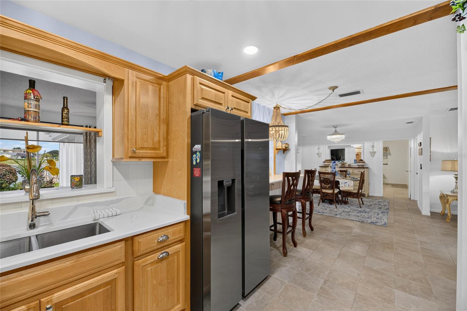 1516 NEW BEDFORD DR — photo 18