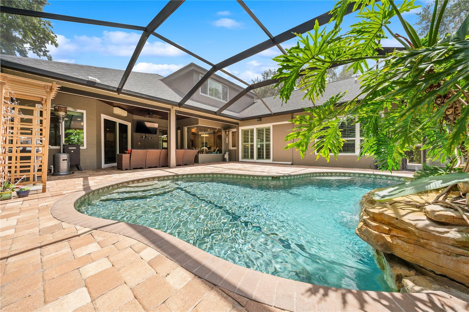 2805 BERWICK DR — photo 64