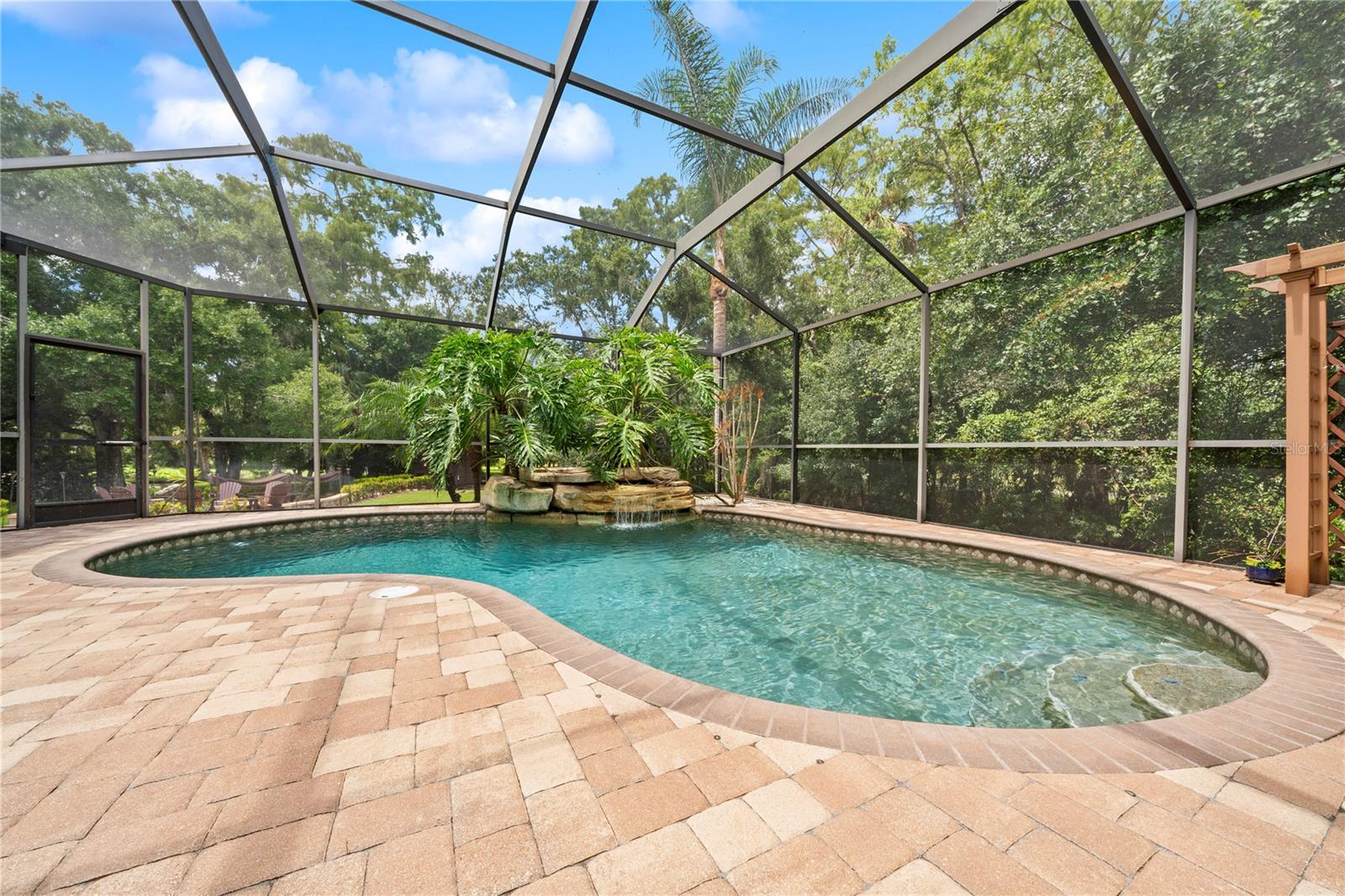 2805 BERWICK DR — photo 62