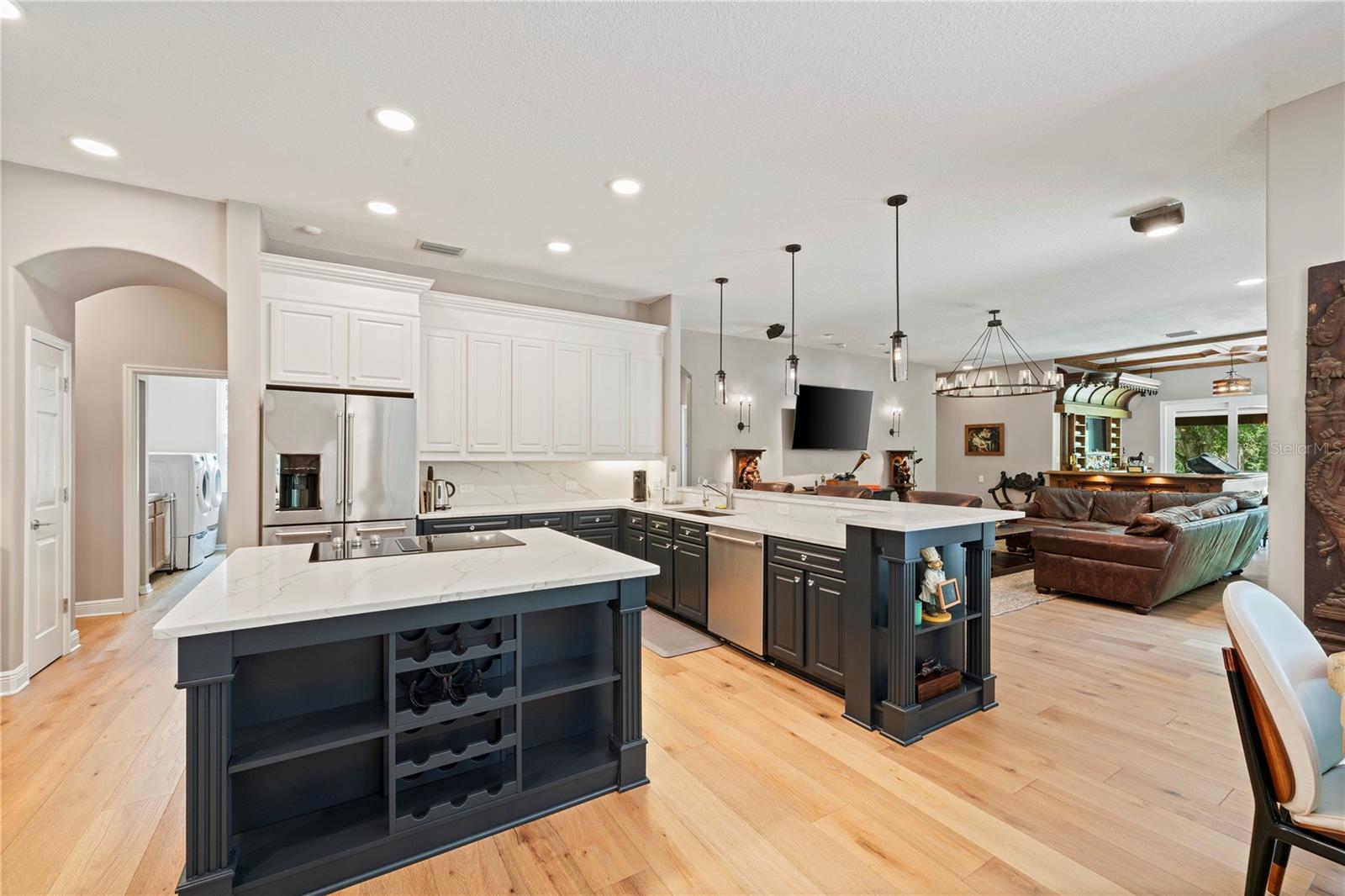 2805 BERWICK DR — photo 12