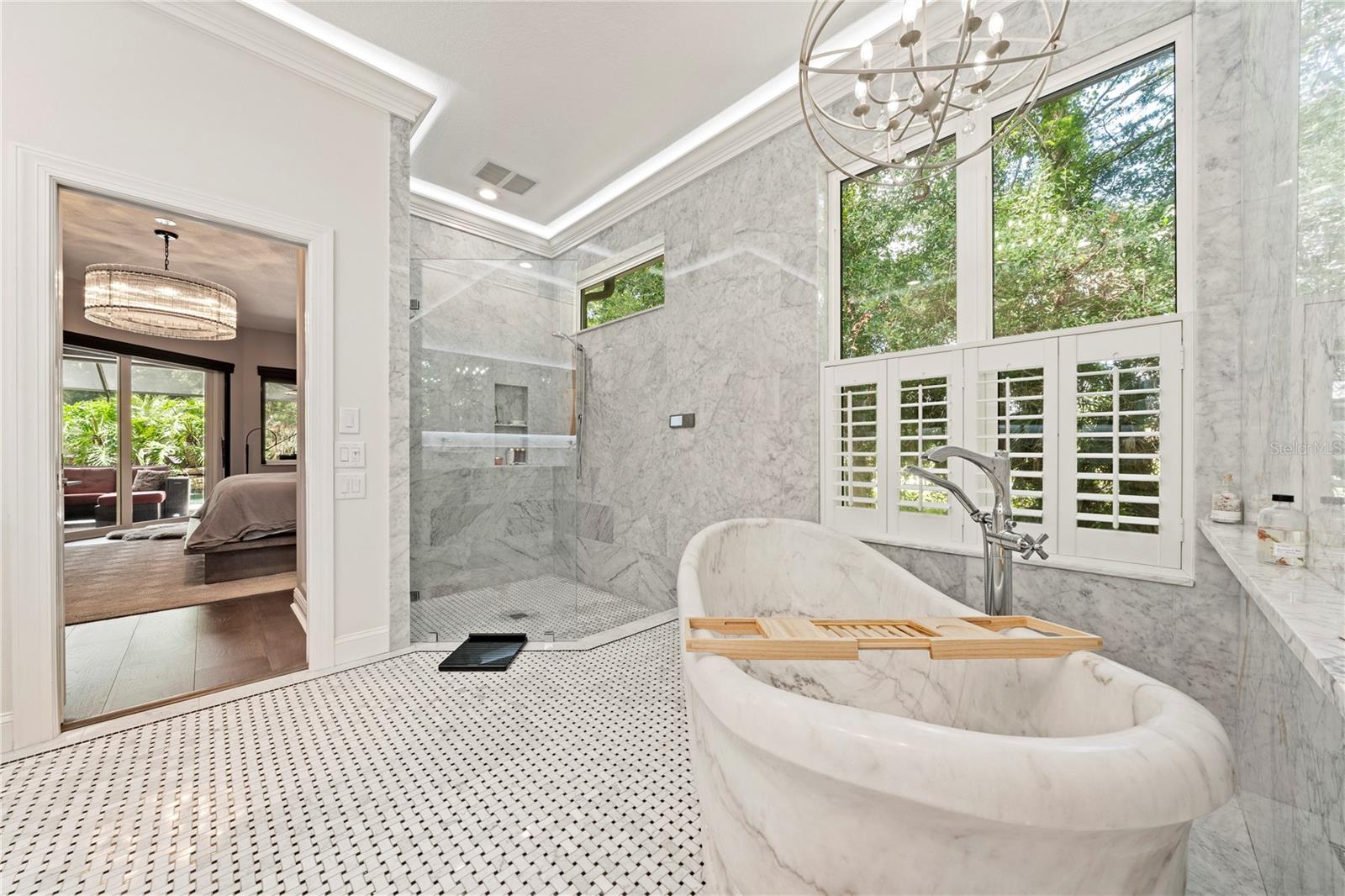 2805 BERWICK DR — photo 33