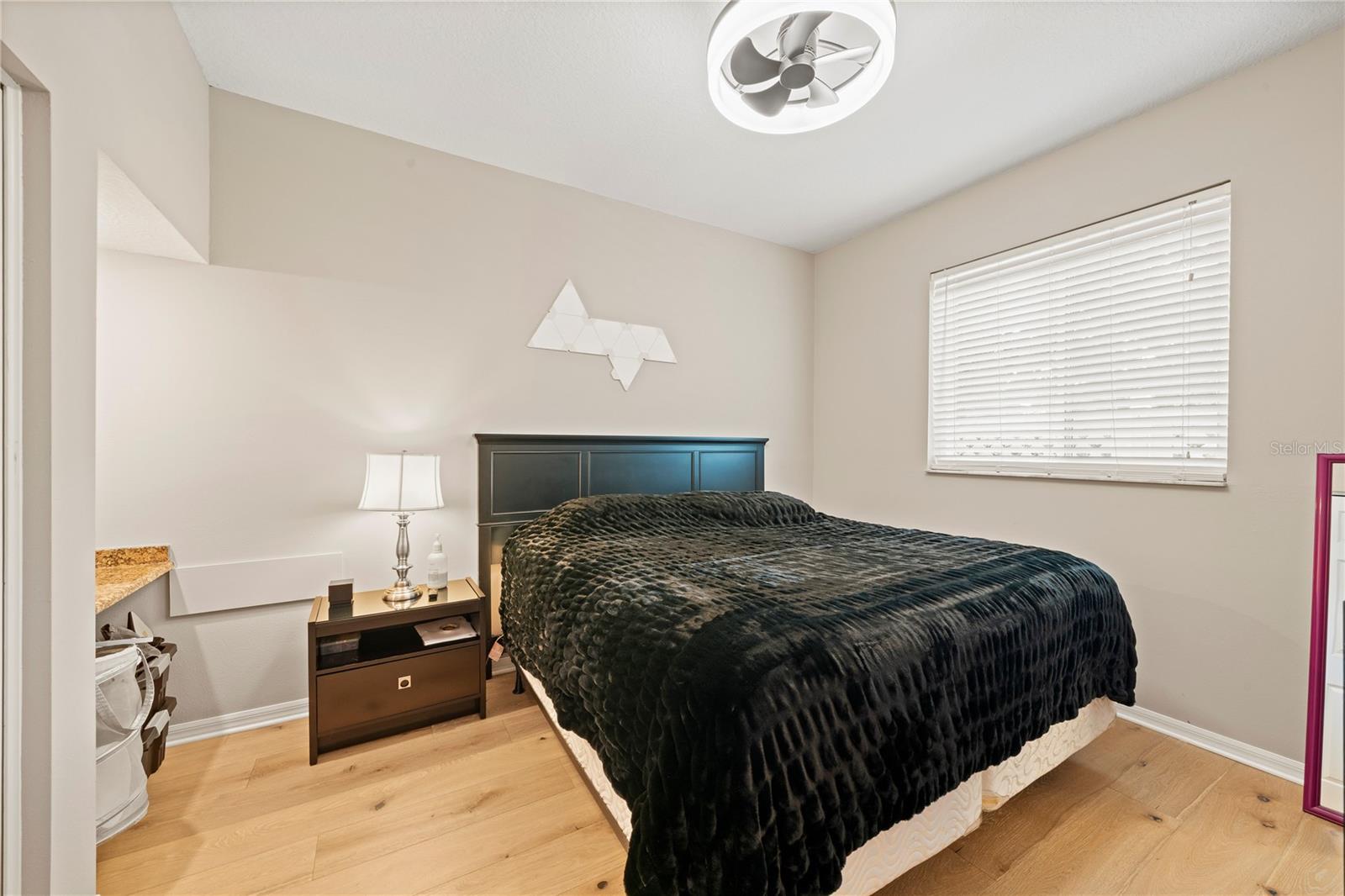 2805 BERWICK DR — photo 44