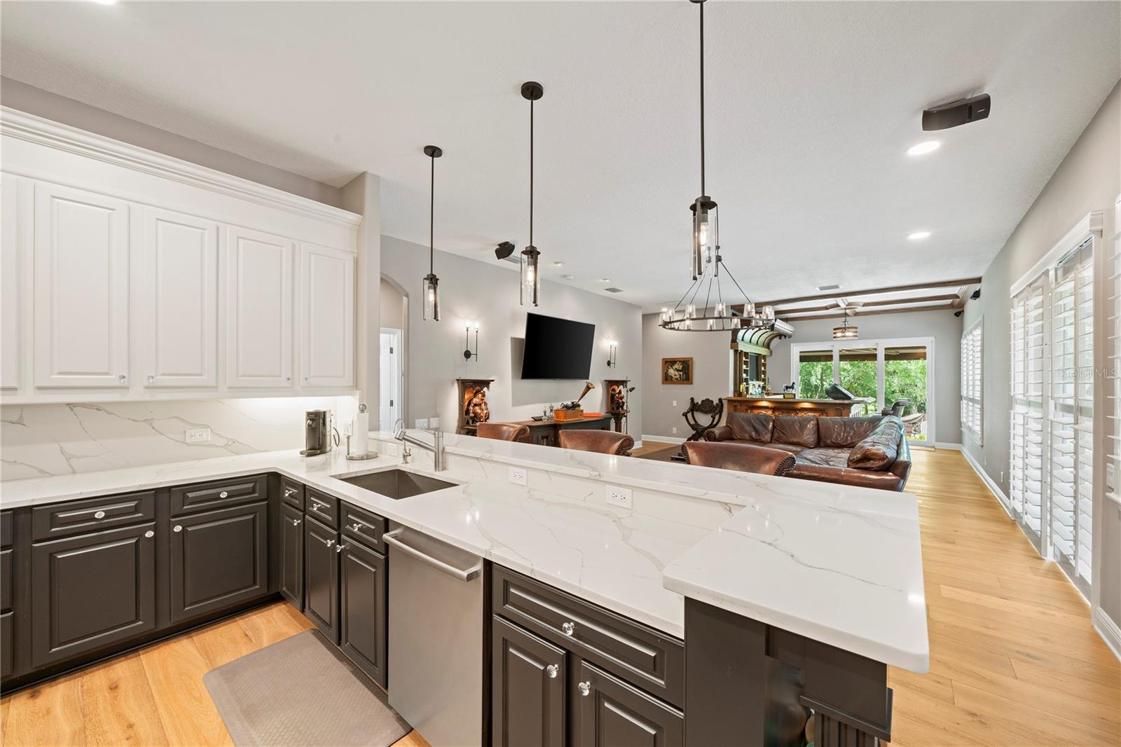 2805 BERWICK DR — photo 20