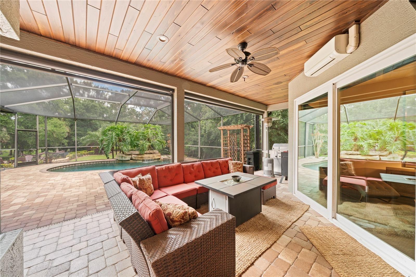 2805 BERWICK DR — photo 59