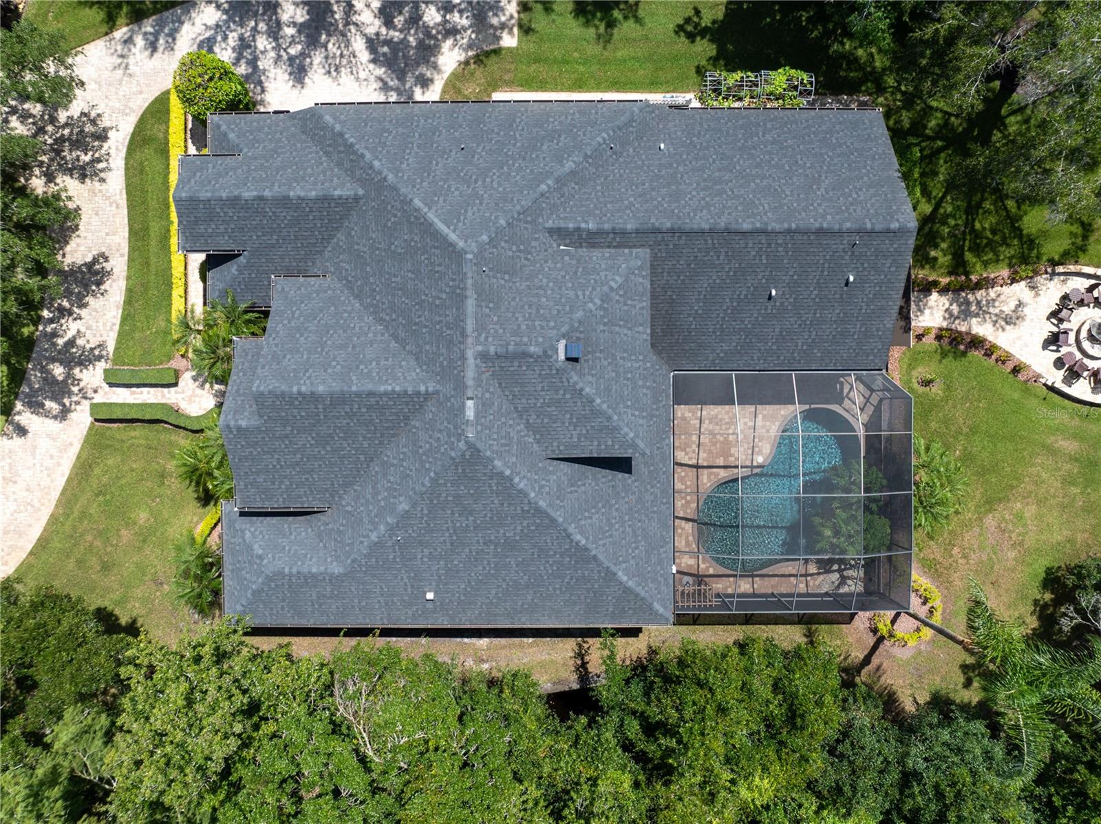 2805 BERWICK DR — photo 72