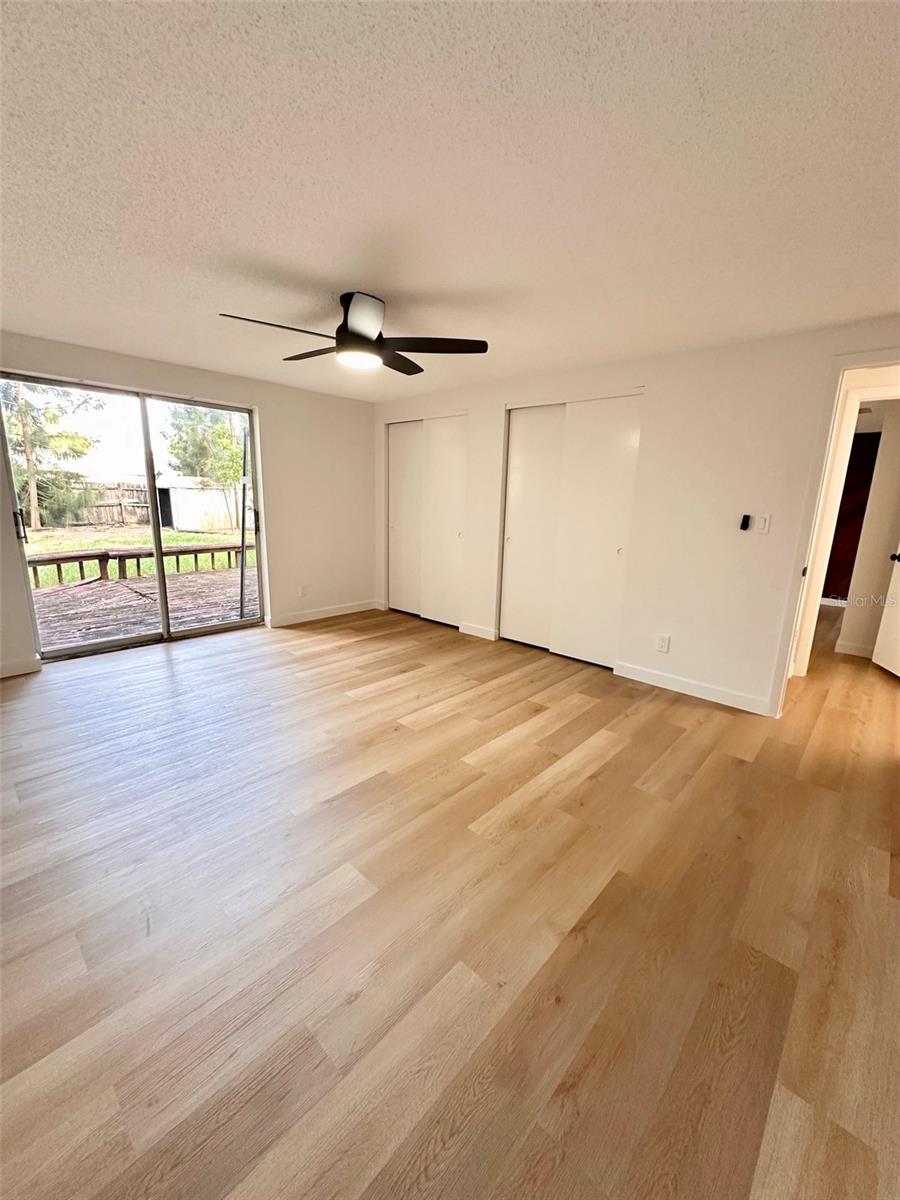 15717 AVALON AVE — photo 5
