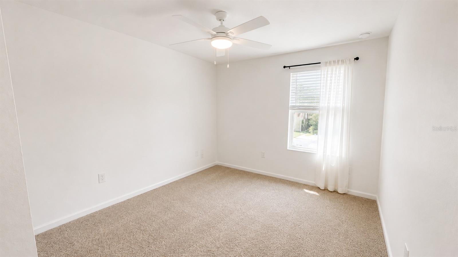 5698 ARCHIPELAGO ST — photo 23