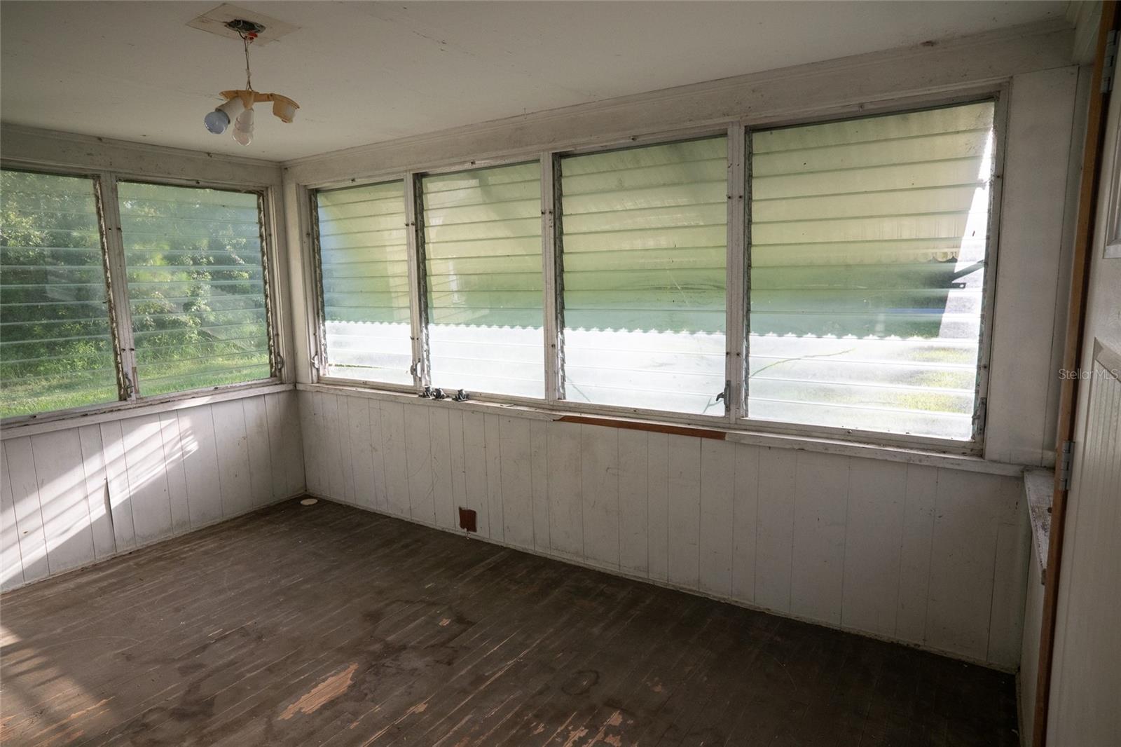 5151 DREXEL RD — photo 9