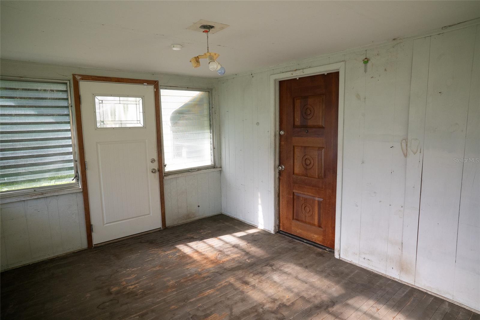 5151 DREXEL RD — photo 7