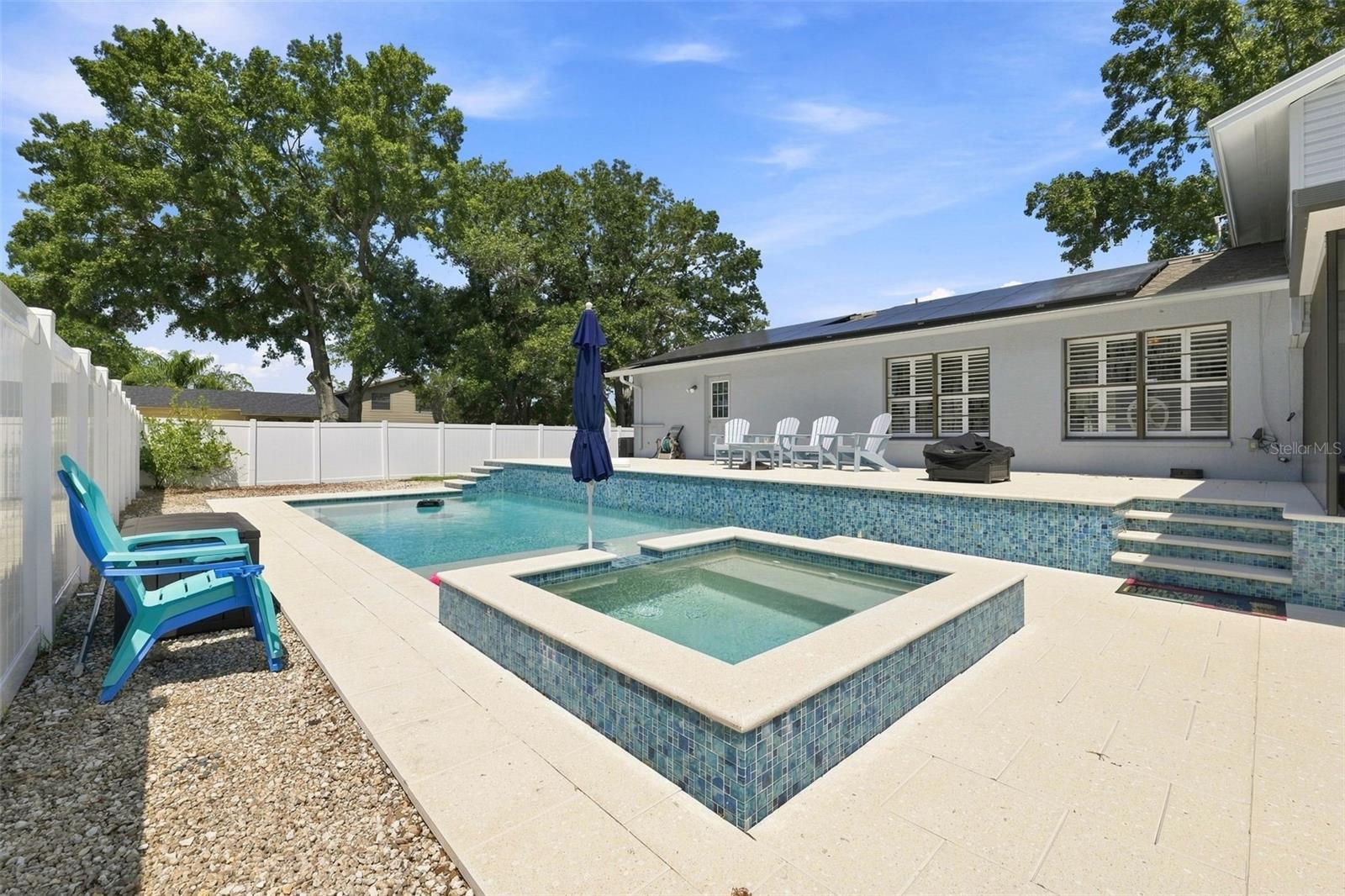 15868 COUNTRY LAKE DR — photo 3