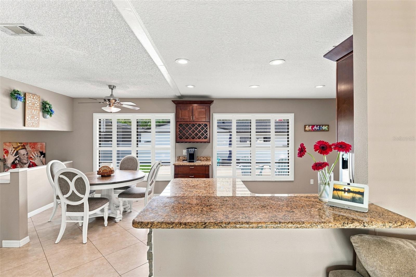 15868 COUNTRY LAKE DR — photo 9