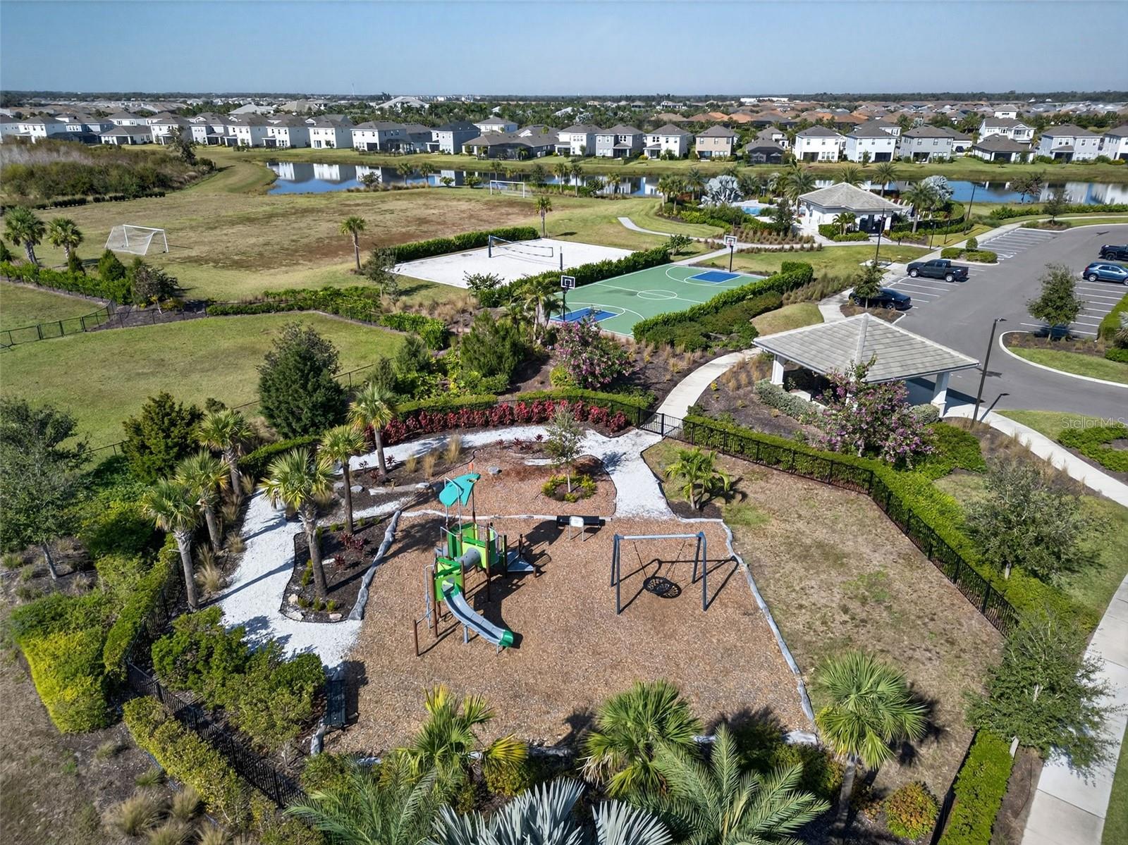 16552 STAR GRASS CIR — photo 84