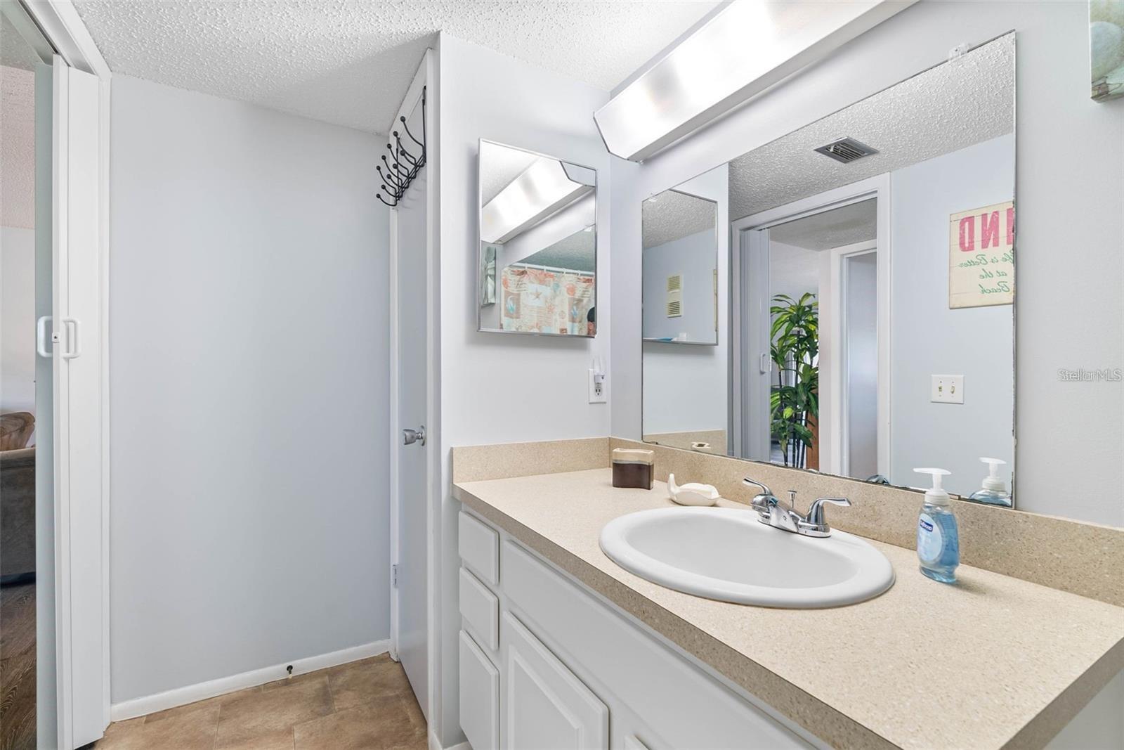 870 VIRGINIA ST #104 — photo 11