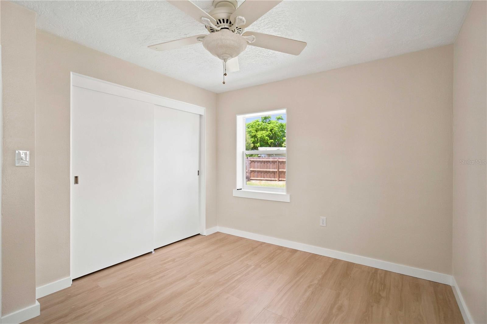 2057 GARDEN PKWY — photo 37