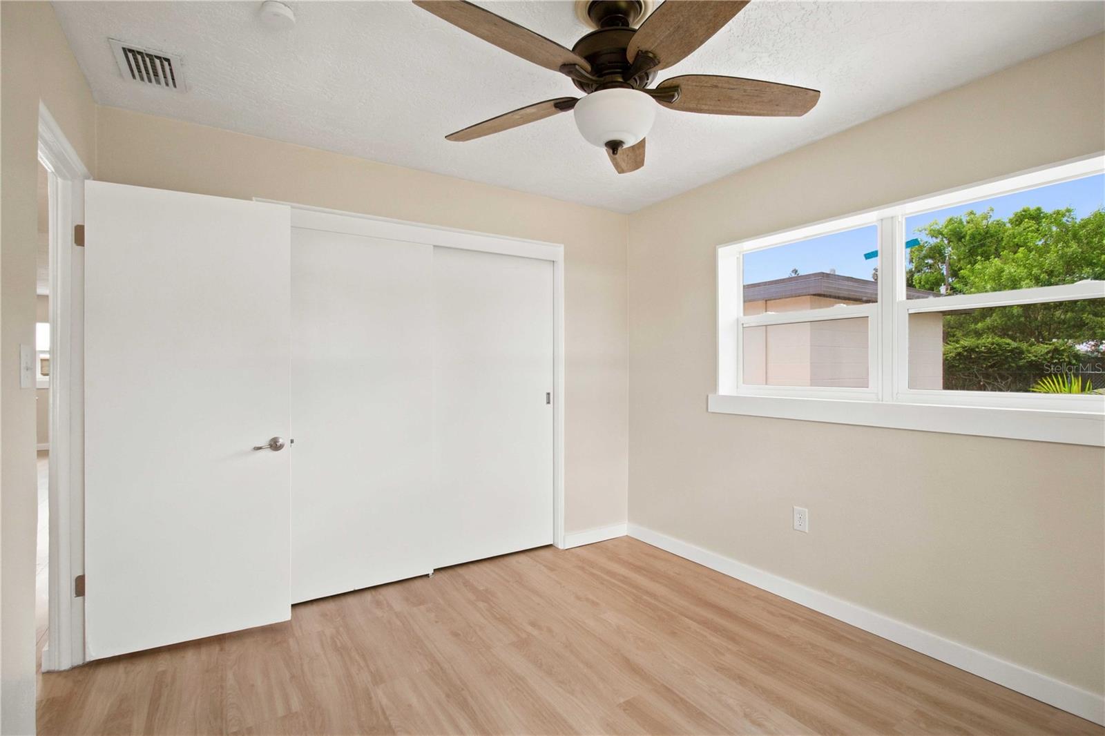 2057 GARDEN PKWY — photo 33