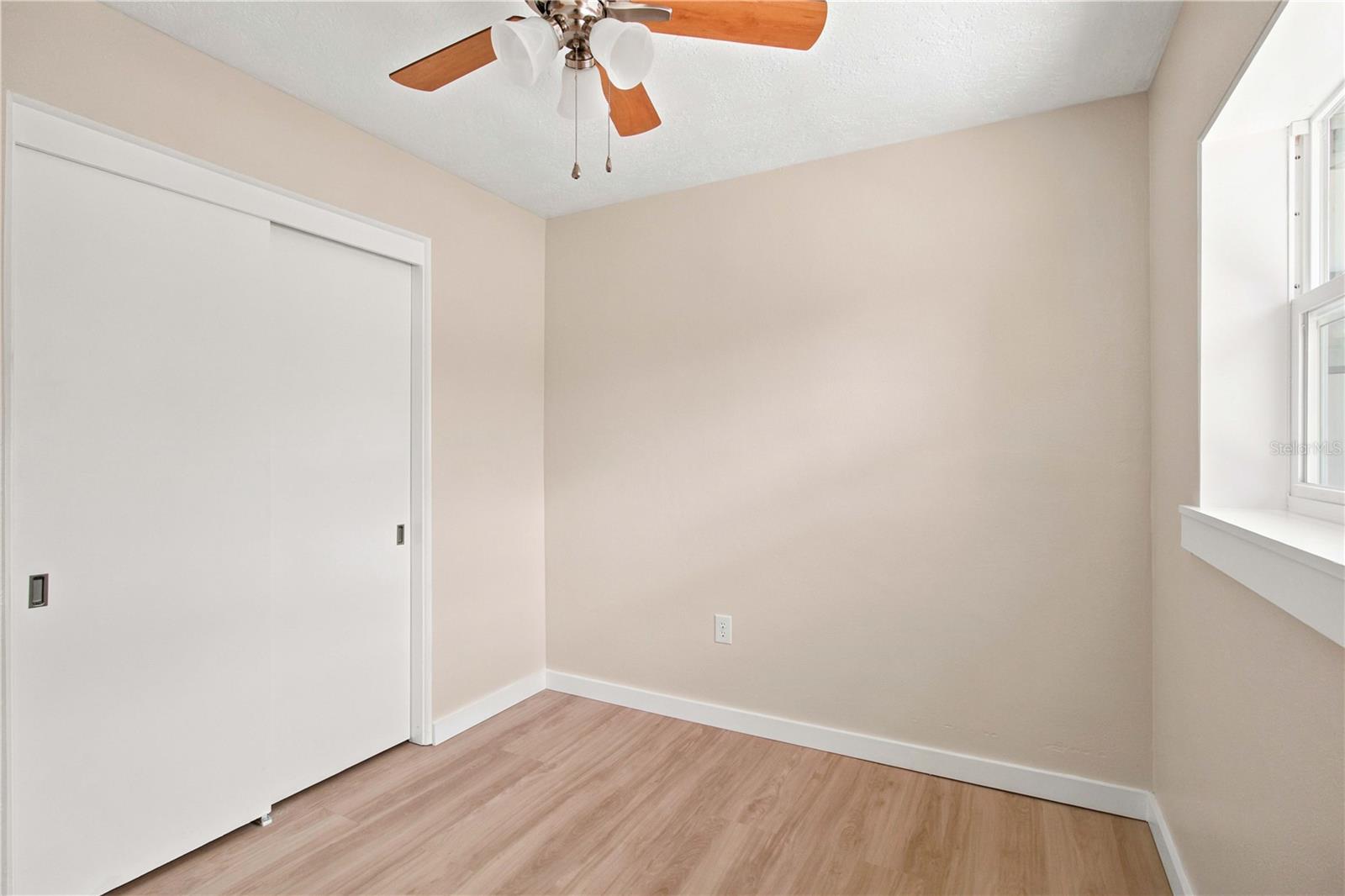2057 GARDEN PKWY — photo 30