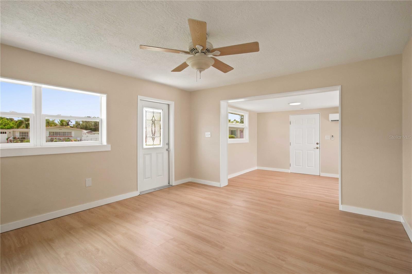 2057 GARDEN PKWY — photo 12