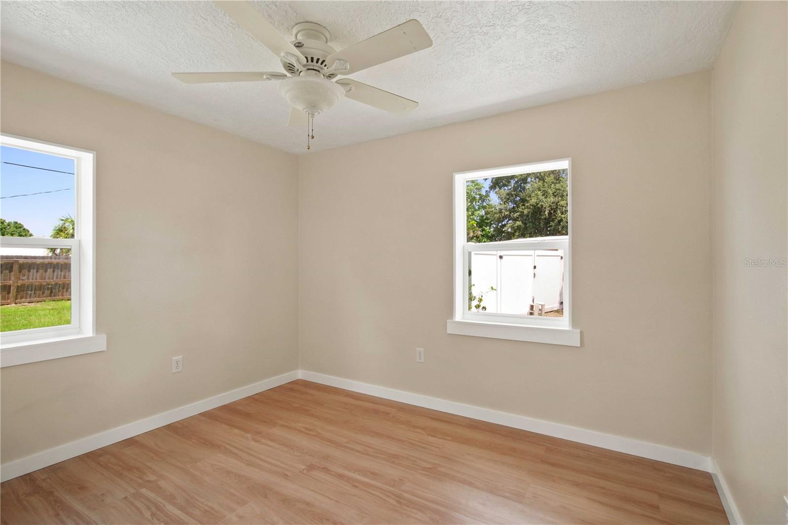 2057 GARDEN PKWY — photo 36