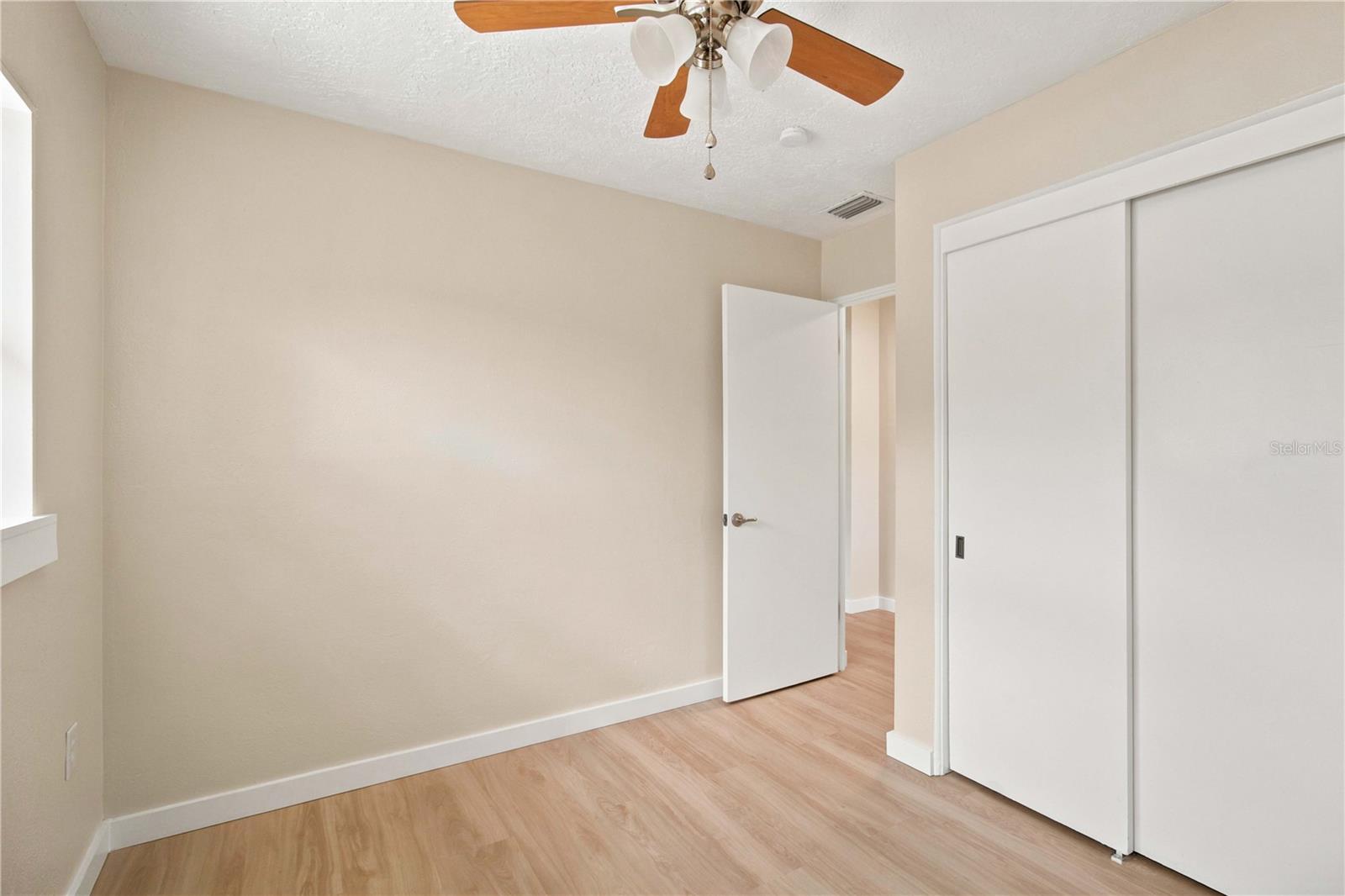 2057 GARDEN PKWY — photo 31