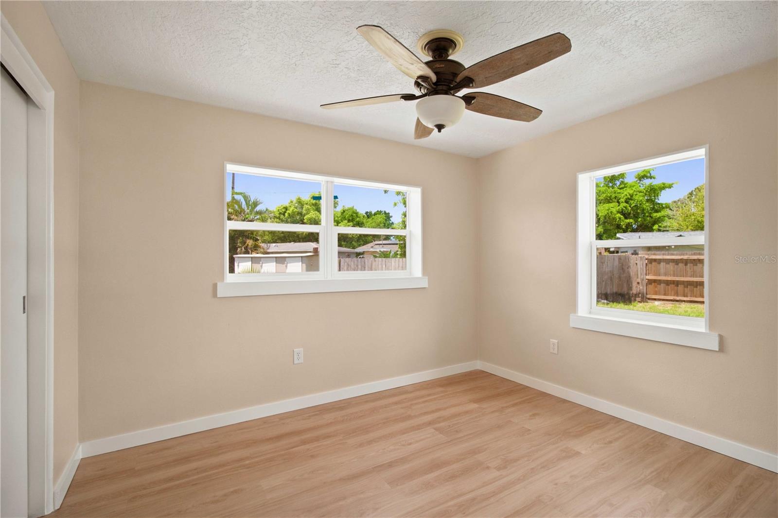 2057 GARDEN PKWY — photo 32